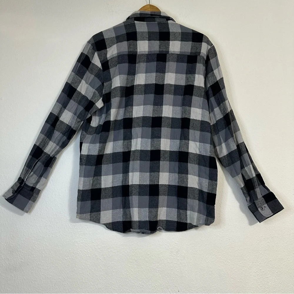 Club Room Men’s Buffalo Buttom Down Flannel Shirt Color Gray Size M Plaid - Picture 3 of 12